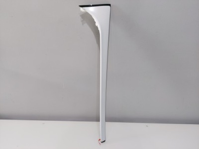 Skoda scala 19- молдинг спойлер кришки задня правий новий оригінальний фото №1