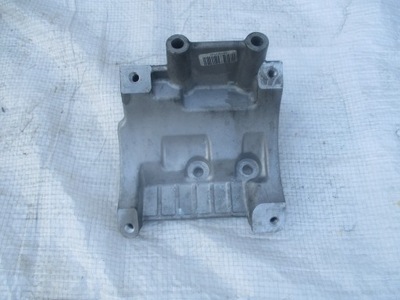 Кронштейн кронштейн двигуна iveco daily iv v vi 3.0 hpi фото №1