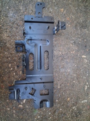 Land rover discovery sport v lift 5 l550 кронштейн lk72-14c445-ac фото №1