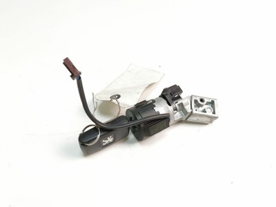 Peugeot 5008 2011 замок зажигания фото №1