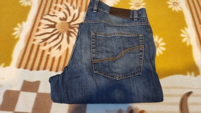 BUGATTI spodnie męskie jeans r. 36