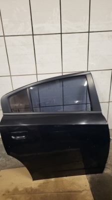 Dodge charger 2015-24 дверь коплектная  правый  задняя px8 фото №1