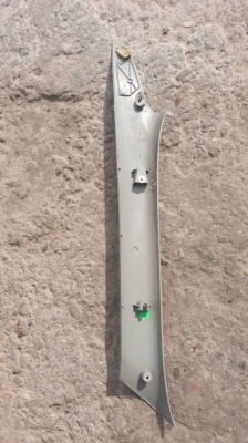 Защита стойка правый перед master ii 8200206608 фото №1