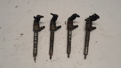 Opel zafira b ii 1.9 cdti форсунка инжектор 0445110243 фото №1