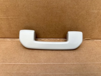 Citroen jumpy 3 ручка обшивки потолка хорошее состояние фото №1