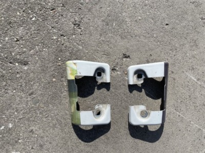 Заглушка накладка петли задняя левая + правая белый акрил iveco daily vi 6 фото №1