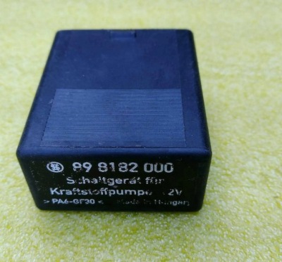 Mercedes w124 реле насоса пального фото №1