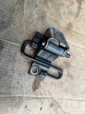 Audi a4 b7 петля двері 8e0831412b фото №1