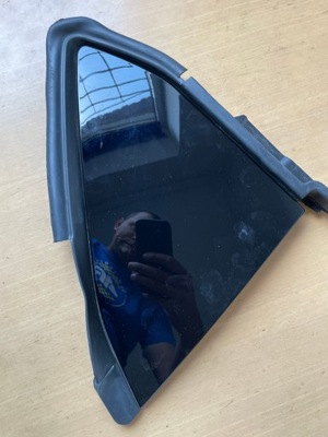 Скло кузовна corvette c8 фото №1