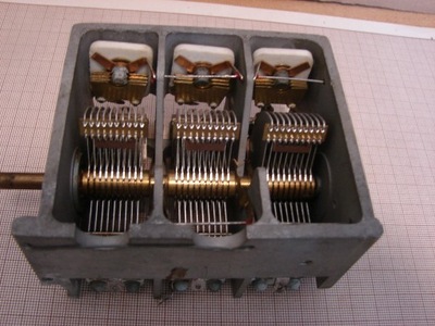 trójsekcyjny kondensator zmienny