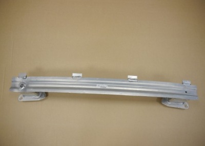 Audi a4 b9 балка бампера задняя 8w0807309j фото №1