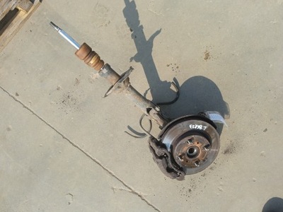 Mcperson лівий передній toyota yaris i фото №1