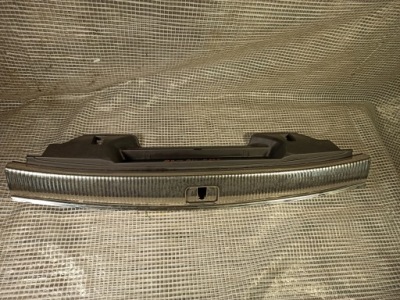 Q5 8r0 захист поріг багажника поперечина задня 8r0864513c фото №1