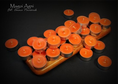 Pomarańczowa świeca tealight z naturalnego wosku