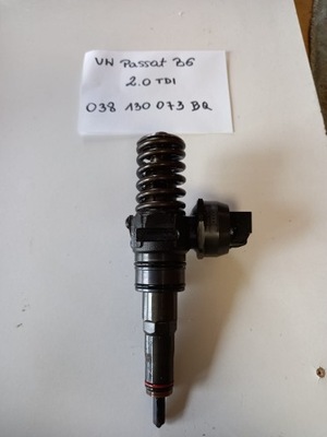 PASSAT B6 2.0 TDI POMPOWTRYSKIWACZ 038130073BQ