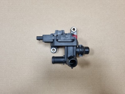 Volvo xc90 2 клапан жидкость охлаждающей 32249864 фото №1