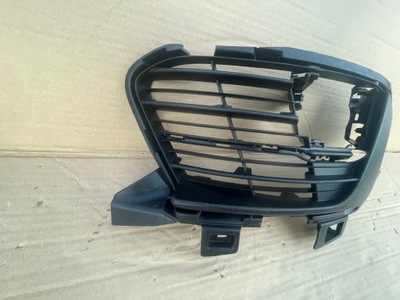 Peugeot 308 правая решётка бампера перед передняя фото №1