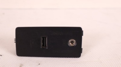 Volvo xc90 ii панель usb aux 31389705 фото №1