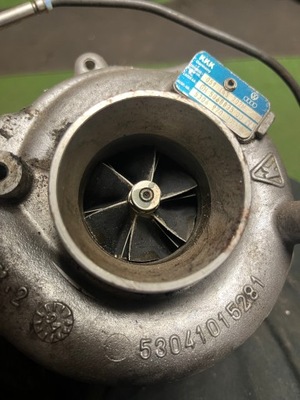Турбонагнітач audi vw 3.0 tdi 059145702m фото №1