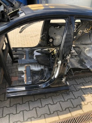 Kia rio v 2017- блок двигателя b средний порог левый фото №1