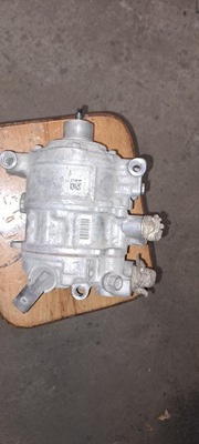 Компрессор кондиционера 8t0260805n фото №1