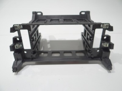 Каркас кронштейн рамка радио bmw f10 f11 9166665 фото №1