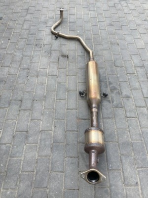 Выхлоп гаситель yaris cross 21- 1.5 hybrid фото №1