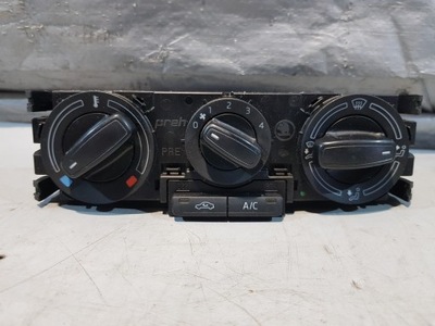 Панель обдув skoda rapid ii оригінальний номер 5ja820045b фото №1