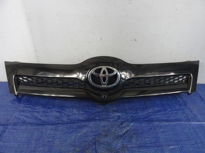 Решітка радіатора камера toyota corolla verso ii 53111-0f020 фото №1