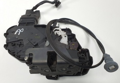 Замок двері правий volvo c30 30753664 europa фото №1