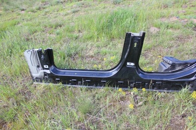 Bmw seri 1 f20 поріг лівий фото №1