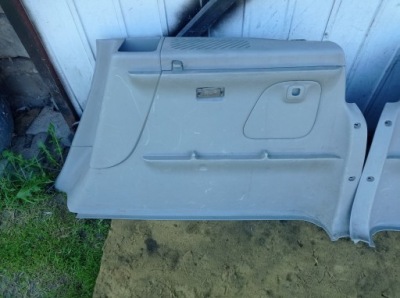 Scenic i 99-04 - обшивка багажника правый фото №1