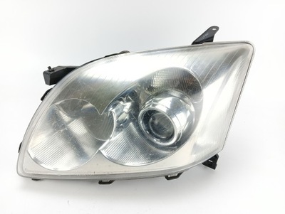 LAMPA LEWY PRZÓD TOYOTA AVENSIS T25 (2003-2006) 08-212-11 EUROPA