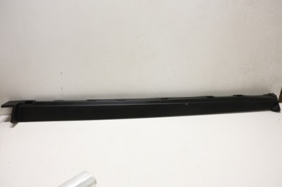 Молдинг поріг jaguar epace e pace e-pace lift правий j9c3-10154-a новий фото №1