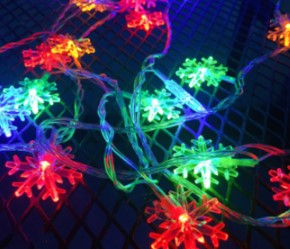 Lampki choinkowe świąteczne LED 20 gwiazdki LED 3m RGB na baterie 2xAA