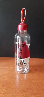 Szklana butelka na wodę z uchwytem 0,5l bordowa