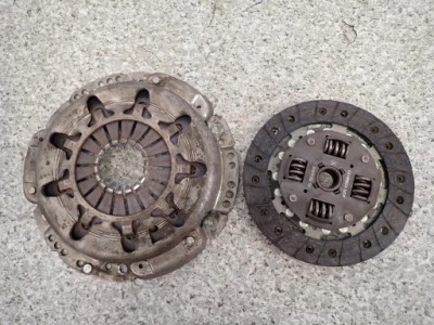 Nissan note e11 1.4i 06-12 зчеплення притиск диск фото №1