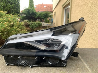 Lexus nx 300 лампа ліва фото №1