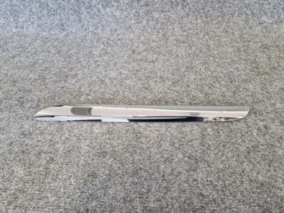 Mercedes cls 218 w218 amg молдинг хром решітка оригінальний номер фото №1