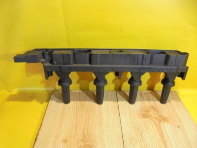 Катушка зажигания peugeot 607 2.2 b 2526131a фото №1