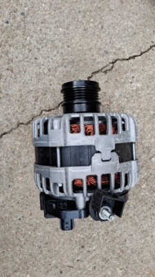 Renault clio v 1.0 sce генератор 231009076r фото №1