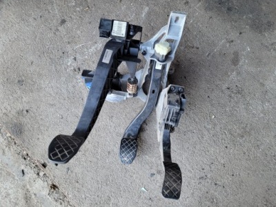 Педаль педаль педалі зчеплення газу каркас педалей механічна коробка передач audi a6 c6 фото №1