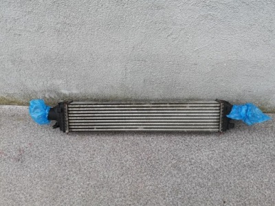 Audi a4 b8 8k0 радиатор интеркулер фото №1