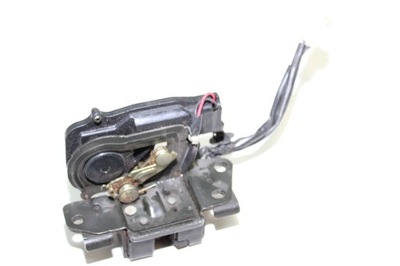 Замок кришки багажника lexus is200 i фото №1