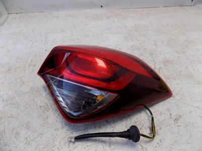 Hyundai i20 лампа права задня 92402c8000 фото №1