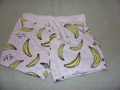Krótkie spodenki bawełniane w banany 3-6m F&F