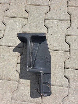 Кронштейн балка бампера renault range t 82232587 фото №1