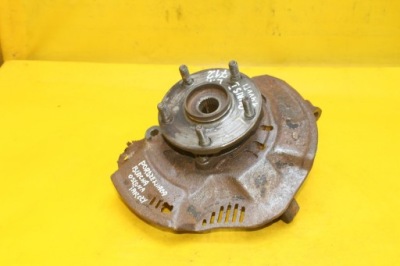 Поворотний кулак лівий перед auris i 1.4 vvti фото №1