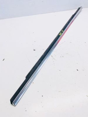 Молдинг уплотнитель левая задняя peugeot 5008 фото №1