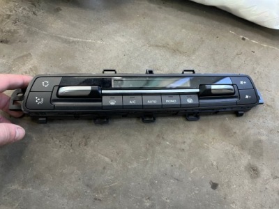 Панель кондиціонера berlingo doblo combo pracy rifter 18-25 98340420zd фото №1